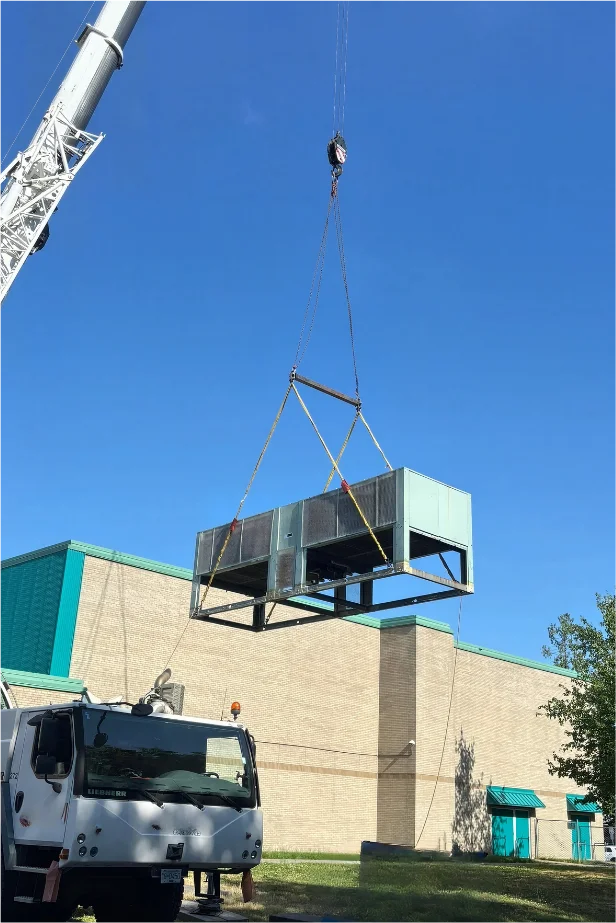 Rooftop heat-pump / RTU lift